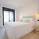 Galihost - Impresionante Con Piscina En *