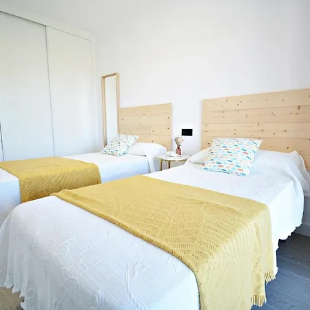 Galihost - Impresionante Con Piscina En * Санхенхо