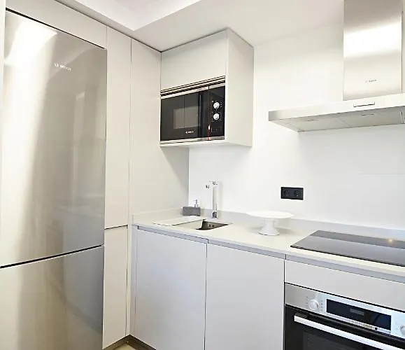 Galihost - Impresionante Con Piscina En