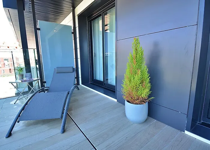 Galihost - Impresionante Con Piscina En