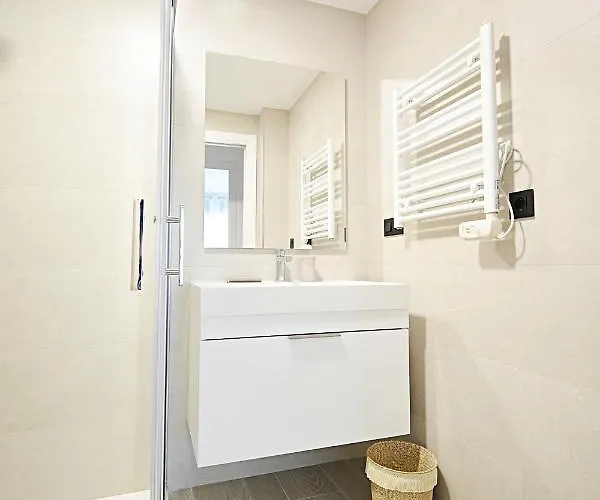 Galihost - Impresionante Con Piscina En